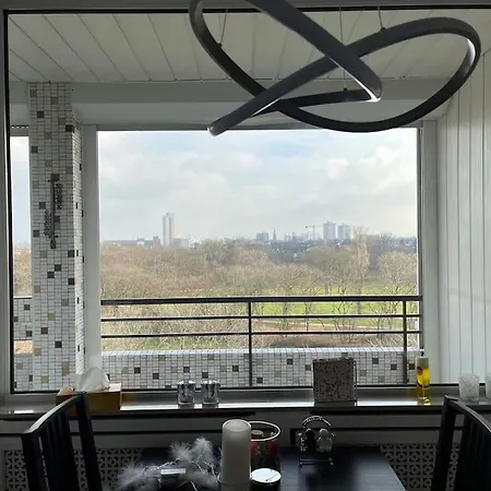 Parkblick Mit Dom * Köln